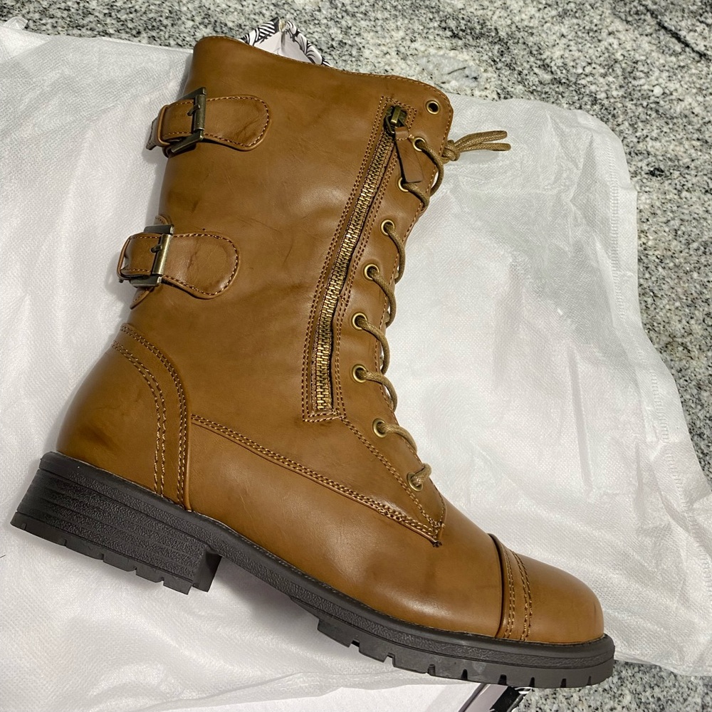 high top boots/ Sz 7.5
